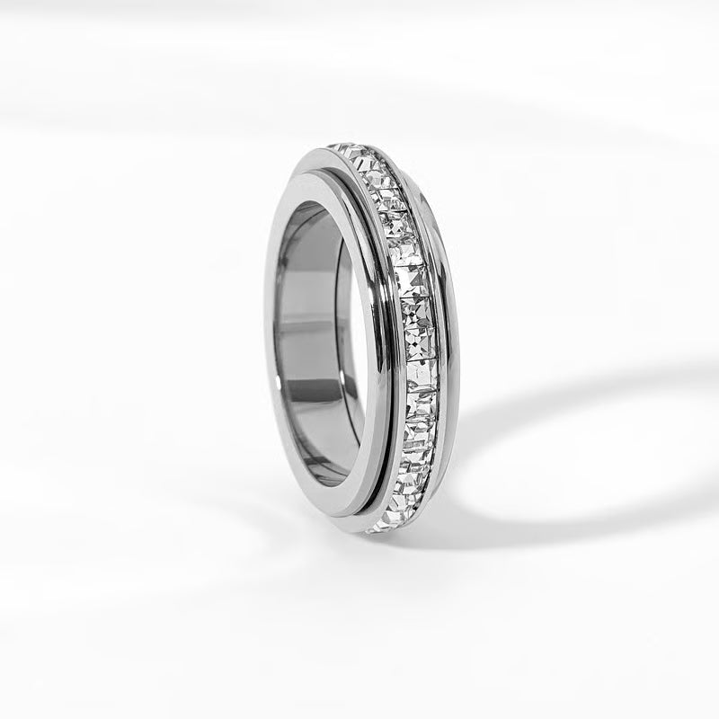 Sparkling Spinning Ring