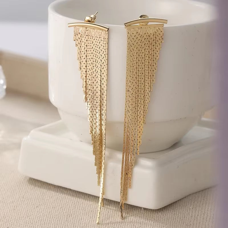 Fashion Exquisite Golden Plated Tassel Stud Earrings for Women'S Shining Elegant Daily Party Banquet Jewelry Accessories Crafts